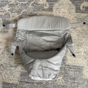 Ergobaby Four Position 360 Bundle of Joy Newborn Insert